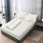 Vallery Quincy - Sprei Emboss White